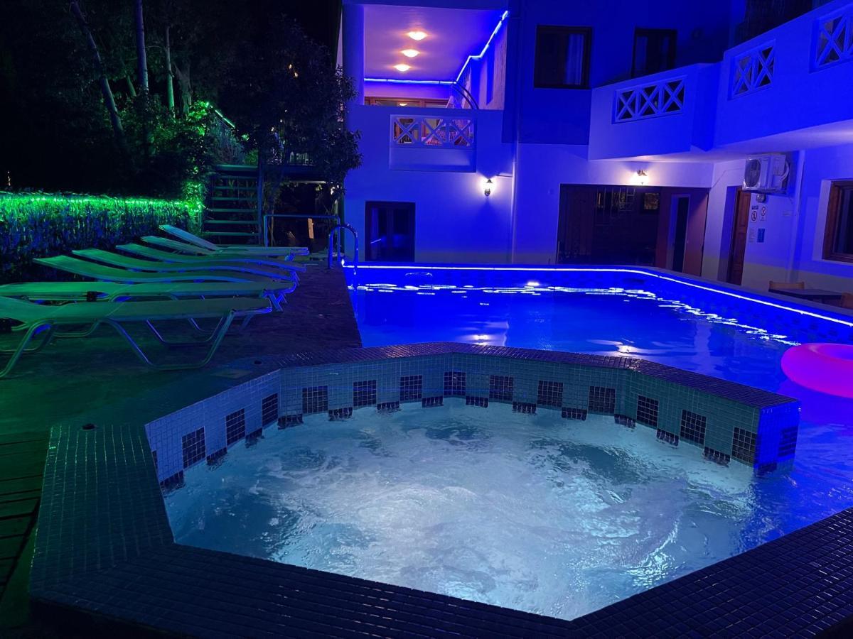 Romantica Hotel Apartments Hersonissos  Exterior photo